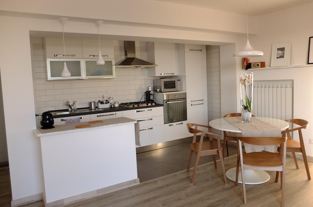 Attico Al Mare Apartment Lido di Ostia Bilik gambar